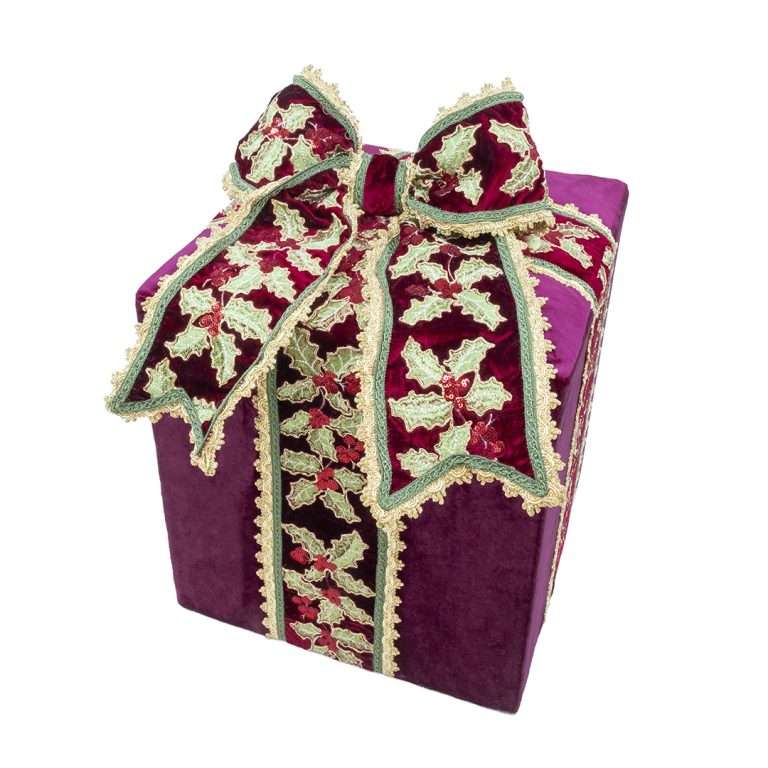“Pacco Regalo Bordeaux Dolly Medio” H35X33X33 CM
