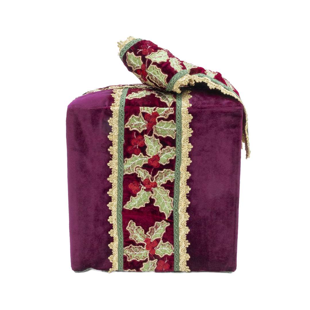 “Pacco Regalo Bordeaux Dolly Piccolo” H30X25X25 CM - Image 3