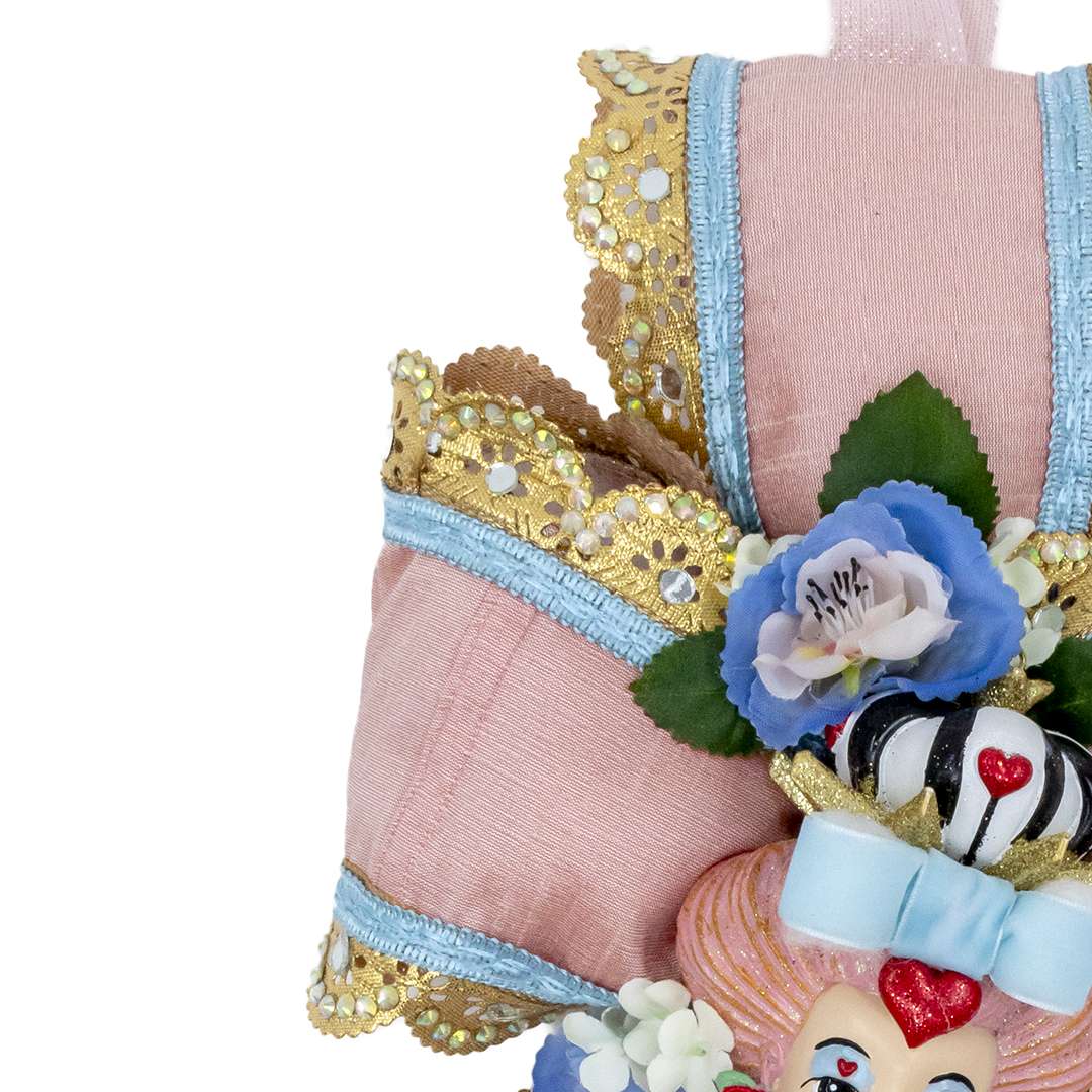 "Fiocco Riccio con Regina di Cuori – Collezione Wonderland" H34X24 CM - Image 3