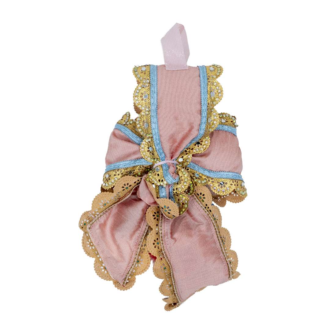 "Fiocco Riccio con Regina di Cuori – Collezione Wonderland" H34X24 CM - Image 4